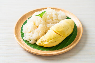 Durian sticky rice on plate