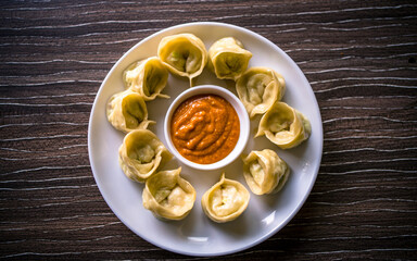 steam dumpling on plate