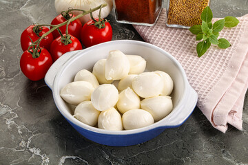 Mini mozarella cheese bolls heap