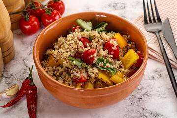 Dietary vegetarian quinoa with vegetables