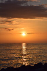 Fototapeta premium Beautiful sunset over the sea