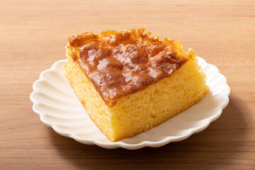 スポンジケーキ　半熟ケーキ