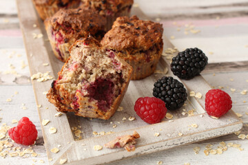 Sugar-Free Baked Oat Breakfast Muffins with Berries