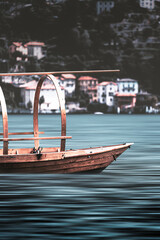 Barca sul lago