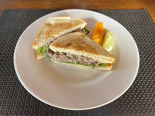 tuna mayo sandwich in Vanuatu