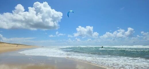 Kit Surf sur la plage du Grand Crohot, Lège Cap ferret, France