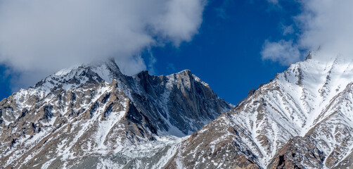 Tall Himalayan peaks in the northern Indian area near the Shyok River in Ladakh © Rex Wholster