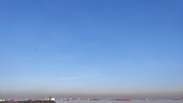 Sunny sea view from Navotas