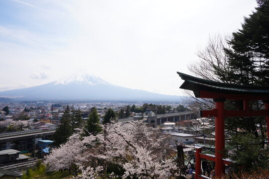 Cityscape of Fuji Yoshida City in Yamanashi, Japan - 日本 山梨 富士吉田市 町並み