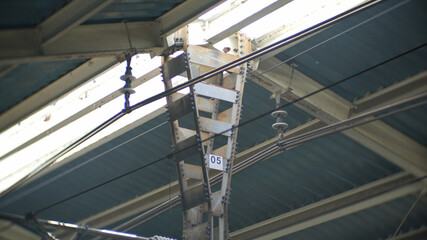 Fototapeta premium Ceiling structure inside the platform of Seoul Subway Line 2, Korea