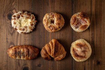 いろいろな種類のパン