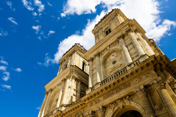 Façade de style Renaissance de la Cathédrale Sainte-Marie d’Auch