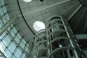 Fototapeta premium 空港のエレベーター 