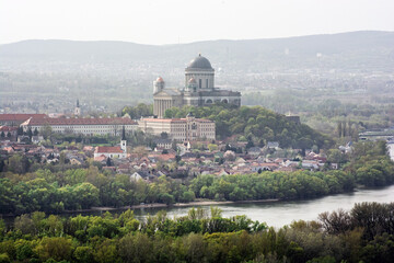 Obraz premium Esztergom basilica from Burda mountain, Slovakia