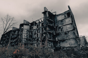 Fototapeta premium destroyed and burned houses in the city Russia Ukraine war