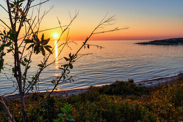 Salento: Magico tramonto sulla spiaggia di Lido Silvana, Pulsano, Taranto, Italia