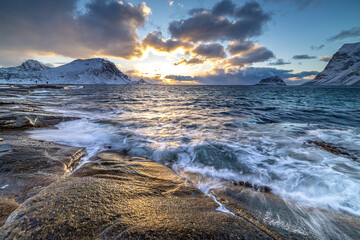 Obraz premium Stormy haukland - Lofoten