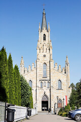 Fototapeta na wymiar CHOCHOLOW, POLAND - MAY 04, 2024: Large church in Chocholow, Poland.