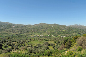 Panorama depuis la terrasse du village de Kissos près de Réthymnon en Crète