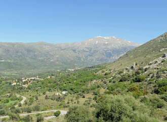 Le village d'Amari, la vallée d'Amari et le massif du Psiloritis vus depuis Amari près de Réthymnon en Crète