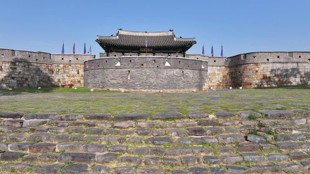 수원 화성창룡문