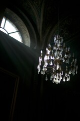 lustre et vitrail &eacute;glise