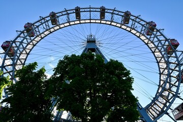 ferris wheel in the park