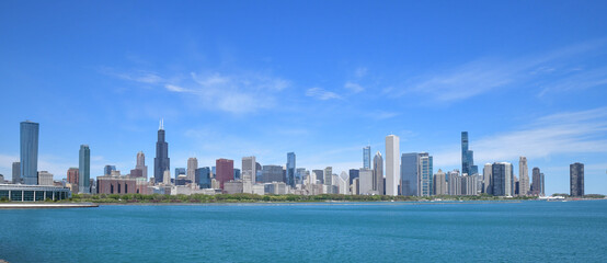 Fototapeta premium Big City Skyline along the waterfront