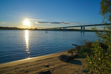 Obraz premium bridge over lake
