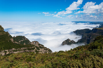 Pedra furada Morro da Igreja - Urubici - Serra Catarinense - Serra Geral - Santa Catarina - Brasil
