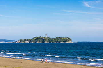 (神奈川県ｰ風景)辻堂海岸から見る初夏の江の島４
