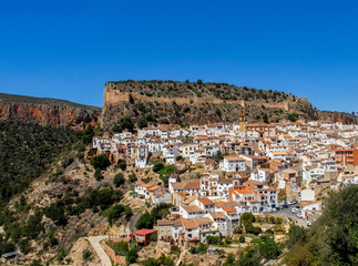 Obraz premium View of the beautiful town of Chulilla. Valencia Spain.