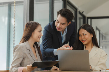 employees are discussing and exchange their idea to solve some miner problem, group of entrepreneurs is planning strategy to increase their income in the office, happy working