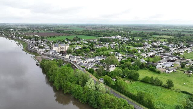 Village of Saint Cl&eacute;ment des Lev&eacute;es, on the banks of the Loire