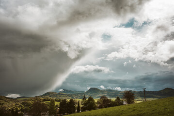 Obraz premium Spring nature, rain clouds on sky. Spring or autumn weather.