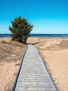 Wooden boardwalk on the Hiekkas&auml;rk&auml;t beach in Kalajoki, Finland