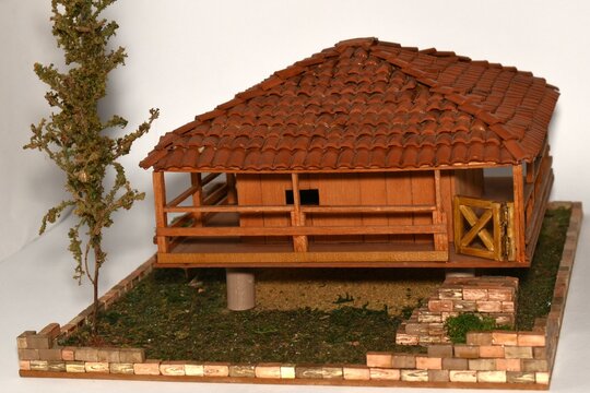 Model of an asturian horreo with white background, isolated.
