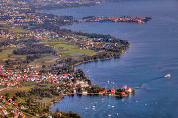 Luftaufnahme von Wasserburg und Lindau am Bodensee, Insel Lindau,  Bayern, Deutschland, Europa.