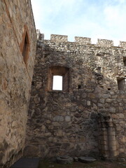 muro con ventana castillo medieval