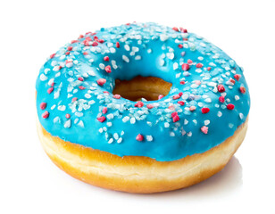 Donut mit blauer Glasur isoliert auf weißen Hintergrund, Freisteller