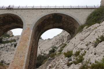 Aqueduc de la calanque de l'Erevine sur la côte bleue