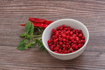 Red pepper seeds in the bowl