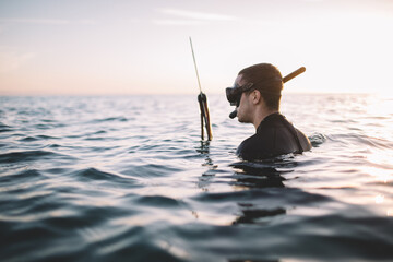 Spearfisherman ready for fish hunting