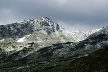 Obraz premium Trail to Szpiglasowy Wierch in the Polish Tatra Mountains.