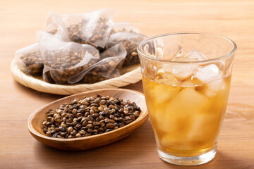 麦茶（六条大麦）