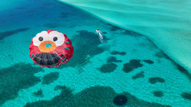 Parasail At San Andres Providencia Y Santa Catalina Colombia. Aquatic Sports. Beach Landscape. San Andres At Providencia Y Santa Catalina Colombia. Tourism Background. Nature Seascape.