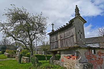 Fototapeta premium L'horreo di Entrambasaguas - San Román de Retuerta - Guntín. Lugo. Galicia - Spagna