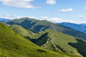 Fototapeta premium Beautiful hiking trail in Hehuanshan of Taroko National Park at Taiwan