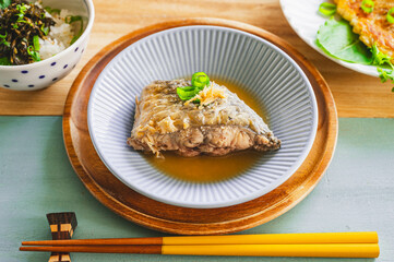 鯉の味噌煮込み