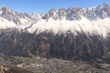 Panorama von Chamonix mit Mont-Blanc-Massiv; Blick von Le Brevent